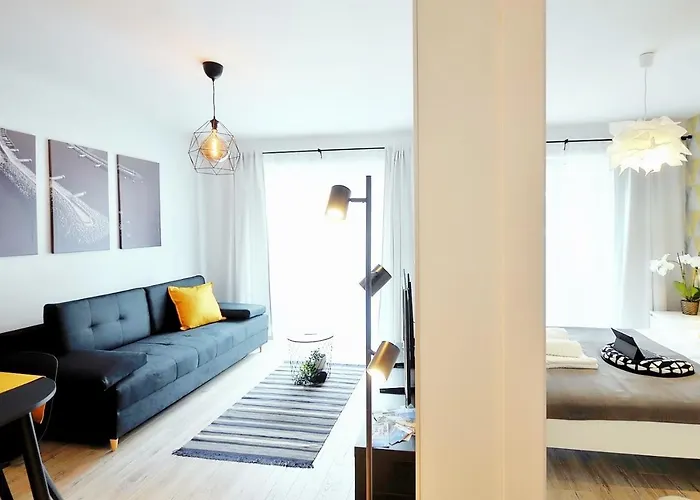 Andar Z Miejscem Parkingowym Διαμέρισμα Kołobrzeg